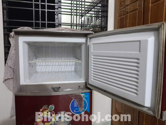 Walton Refrigerator